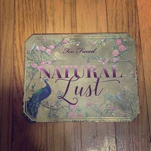 Natural Lust Eyeshadow Palette